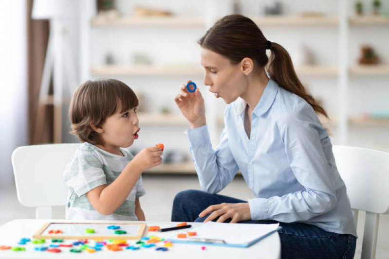 Clínica Especializada em Fonoaudiologia Infantil Autismo Itapira - Fono para Criança